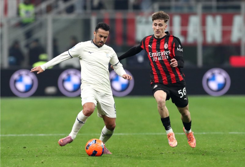 Lazio khó ngăn cản được Milan